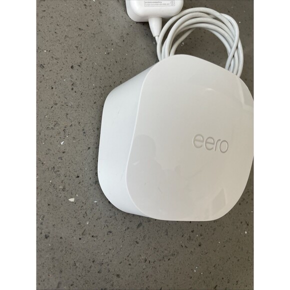 Eero 6 Dual Band Mesh Router Model Number N010001 White w cord - Picture 4 of 9